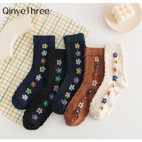 New Womens 3D Twist Cassical Flowers Dress Socks Lolita Fresh Girls Famale Cute Mid-Tube Sokken Autumn Winter Soft Cotton