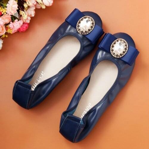 Bow Rhinestones Flats Luxury Brand Shoes Women Designers Plus Size Womens Flat Casual Shoes Genuine Leather Womens Slip On Shoes