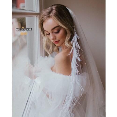 TOPQUEEN V23 Pearls Wedding Veil High-end Bridal Veils with 3D Feathers Elegant Bride Veil with Comb 2021 Wedding Accessories