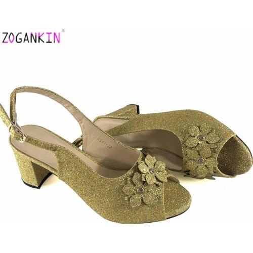 Latest 2019 Fashionable African Design Shoes Decorate with Rhinestone in Golden Color Italian Women Sandals for Wedding