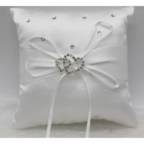 European Wedding Decoration Double Heart Red And White Pillow Ring Hand Bow Endless Party Pillow