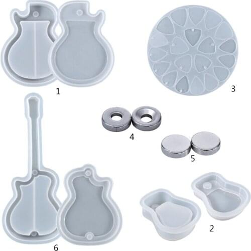 Triangle Pick Guitar Resin Mold for Epoxy Casting DIY Jewelry Resin Casting Mold for Music Accessory Necklace Pendant