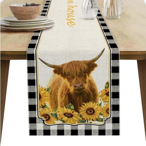Country Style Highland Cow Sunflower Table Runner Luxury Wedding Decoration Table Cover Christmas Decoration Tablecloth