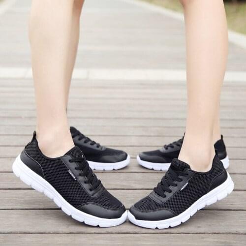 Summer Ladies Lightweight Breathable Mesh Sports Shoes Lovers Fashion Sports Shoes Ladies Vulcanized Shoes Men Casual Shoes