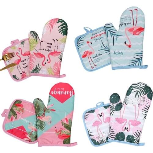 A pair of Microwave Oven Gloves Insulation Cotton Gloves Kitchen Pad Cooking Microwave Gloves Baking Oven Potholders Oven Mitts