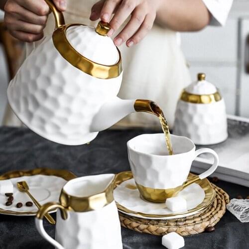 Nordic White Gold Coffee Cups Creative Porcelain Milk Mugs Saucer Modern Kettle Milk Jug Set Home Small Luxury Afternoon Tea Set