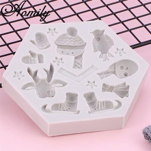 Amoliy Christmas Silicone Molds Gloves Reindeer Skates Chocolate Fondant Cake Decoration Mold DIY Christmas Decor Baking Tools