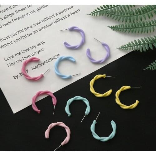 2020 New Korean Style Candy Color Resin Twisted Circle Hoop Earrings for Women Girl C Shape Open Statement Earrings Jewelry Gift