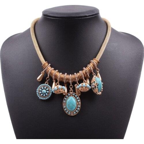 Luxury Design Fashion Gold Color Chain Necklace Ethnic Bead Bib Statement Stone Pendent Necklace for Women