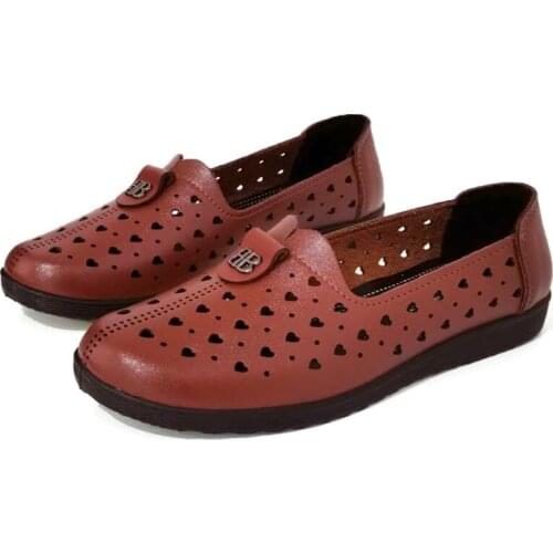 Spring and Summer Hollow Breathable Womens Sandals With Holes and Soft Sole Mother Shoes Middle-aged and Elderly Single Shoes