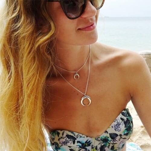 Retro Gold Double Layer Crescent Pendant Necklace Fashion Womens Multi-layer Moon Clavicle Chain Creative Lady Jewelry gifts