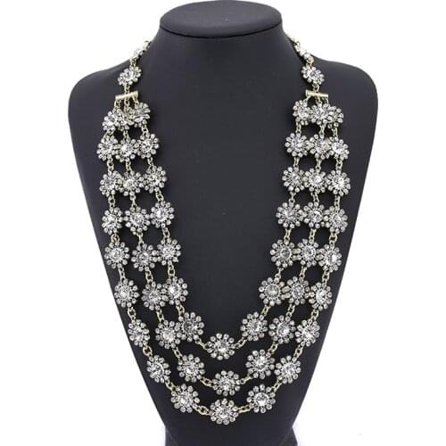 Vintage Multilayer Crystal Flower Necklace Women Maxi Chunky Big Choker Necklace Indian Ethnic Large Collar Statement Necklace