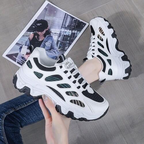 Breathable Running Shoes for Women Outdoor Comfortable Wearable Sport Shoes Women Leather Sneakers Light Anti-skid Male Sneakers