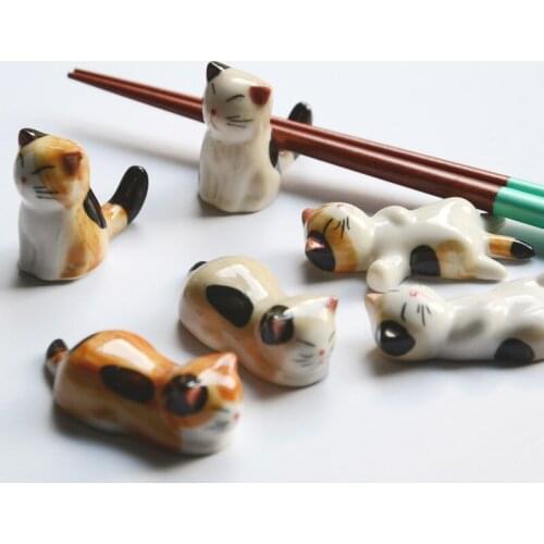 Lucky cat, ceramic chopsticks rack frame, cartoon chopsticks rest, flatware, 3 kinds of styles optional