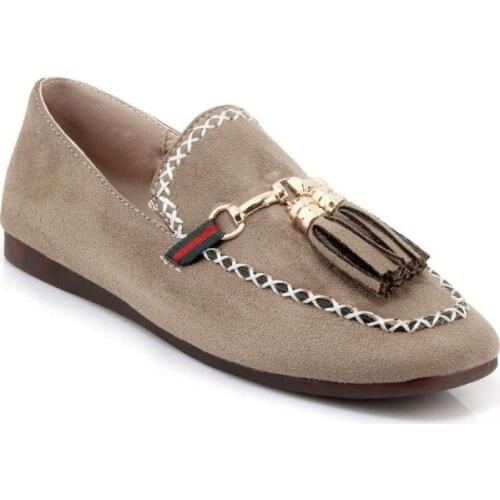 In the spring of 2018 the new leisure tassel square single shoe joker size 30 to 44 female shoes 18113 yards