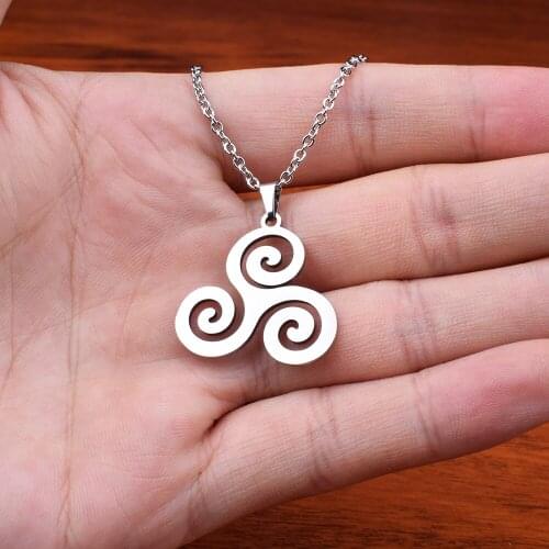 Fashion Teen Wolf Necklaces for Women Stainless Steel Triskele Triskelion Allison Argent Pendants & Necklaces Men Jewelry Gift