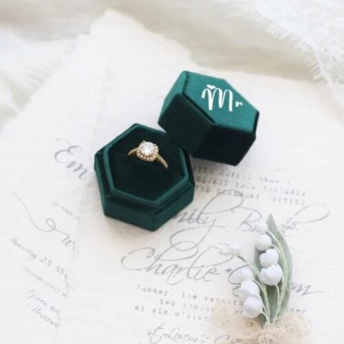 New Arrival Velvet Hexagon Mr Mrs Wedding Ring Box Custom Initials Bridal Birthday Party Gifts Personalized Jewelry Display