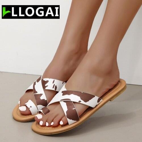 Outdoor Beach Sandals Summer Slippers Fashion Women Flat Cow Print Leather Ring Toe Rubber Sole Casual Slides Claquette Femme