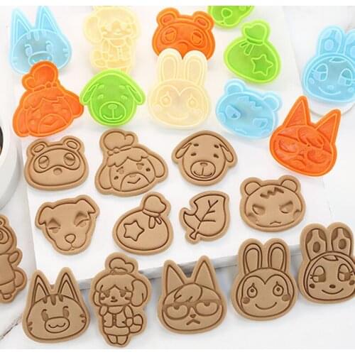 Cartoon Animal Cat Puppy Baking Biscuit Mold Knife Household DIY Fondant Biscuit Mold 3d Stereo Plastic Mold Kitchen Gadget