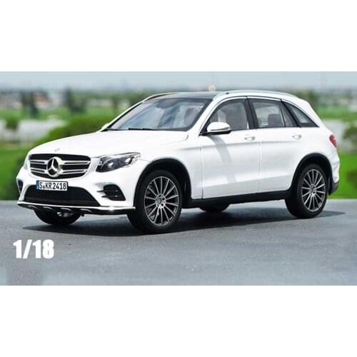 1:18 sacle 2015 GLC car model GLC63 car model Diecast metal vehicle toy Collection souvenir City SUV kids souvenir present gift