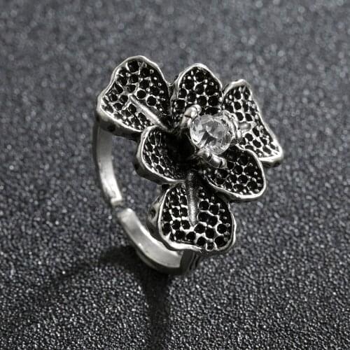 Vintage Flower Rings for Women Girls Crystal Stone Ring Charm Silver Color Zircon Promise Wedding Jewelry Gifts Bague Femme