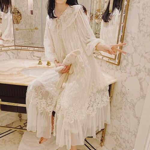 Womens Gown Set White Princess Beautiful Sexy Robe Two-pieces Nightgown Female Sleepshirts Lace Long Nightdress Dropshipping