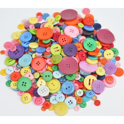 600 pcs 2-holes /4-holes Round plastic button colorful mixed color resin button clothing accessories for clothes DIY