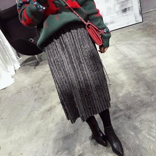 2020 New Spring And Korea Velvet Skirt Beaded Retro Waisted Pleated Skirt Free Shipping