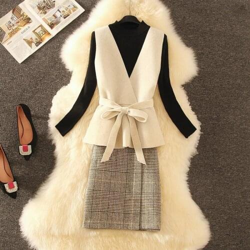 2021 Women Autumn Winter Vintage 3 Pcs Set Female Sashes Vest + O-neck Sweater + Plaid Mini Kirt Set Lady Casual Loose Suit PJ41