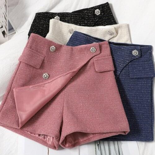 Autumn And Winter New Womens Fashion Check Button Irregular Shorts