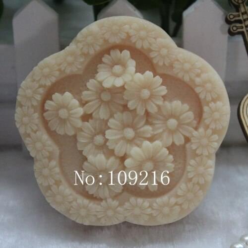 Wholesale!!!1pcs Many Small Daisy(zx56) Silicone Handmade Soap Mold Crafts DIY Mould