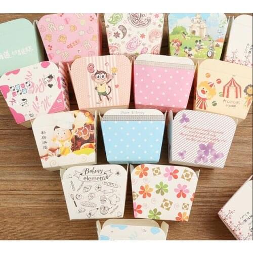 100pcs Muffin Cup Square Cupcake Paper Cup Mold Medium Hokkaido Qifeng Baking High Temperature Paper Support Oven
