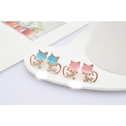 Grace Jun Korea Style Fashion Rhinestone Opal Small Cat Clip on Earrings for Girls Party Wedding Luxury Without Pierced Earrings