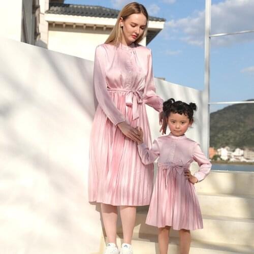 New Family Matching Clothes Spring Summer Layered Long Skirt Mom and Daughter Fashion Pink Lace-Up Girl Long Sleeve Family Wear
