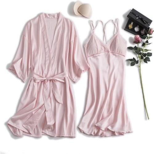 2019 New Sexy Lace Sleepwear 2pcs Burgundy Satin Robe Lady Kimono Bathrobe Gown Loose Home Dress Nightdress Wedding Party Gift