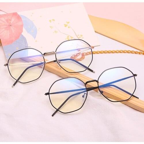 New Anti-Blue Light Glasses Retro Geometric Shape Frame Men And Women Metal Flat Glasses Can Be Equipped With Myopia Lenses