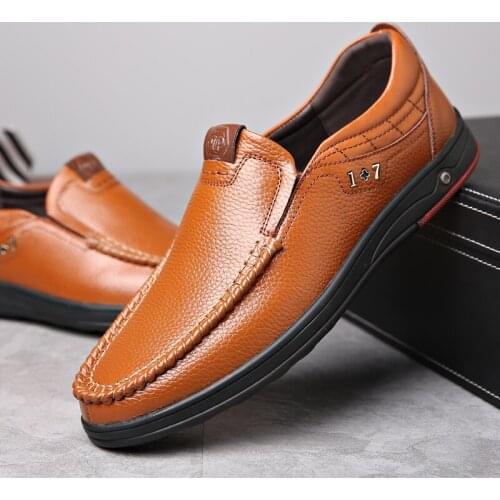 Genuine Leather shoes Men Loafers Slip On Business Casual Leather Shoes Classic Soft Moccasins Hombre Breathable Men Shoes Flats