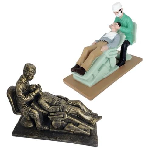 Dental Clinic Ornament Accessories Creative Decoration Painted Resin Sculpture Figurine Dentist Sees Teeth for Patient