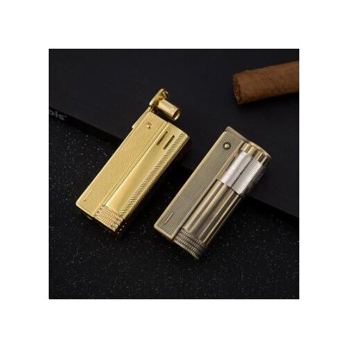 Square Old-Fashioned Kerosene Lighter Personality Creative Retro Simplicity Copper Color Cotton Oil Gadgets for Men
