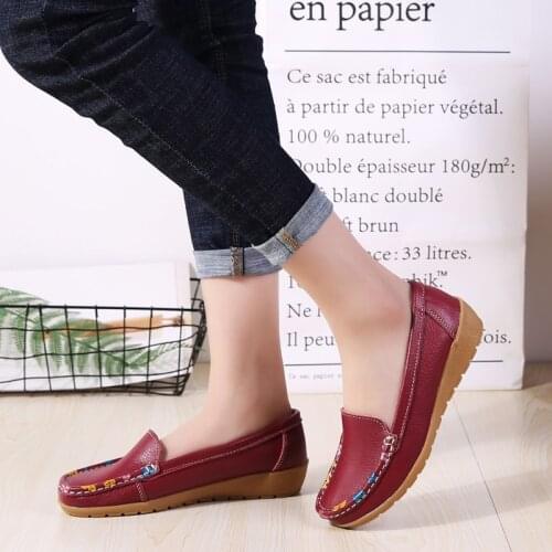 Brand New Ladies Flat Shoes Casual Women Shoes Genuine Leather Women Flats Round Toe Flat Women Mom Nurse Work Shoes Plus Size
