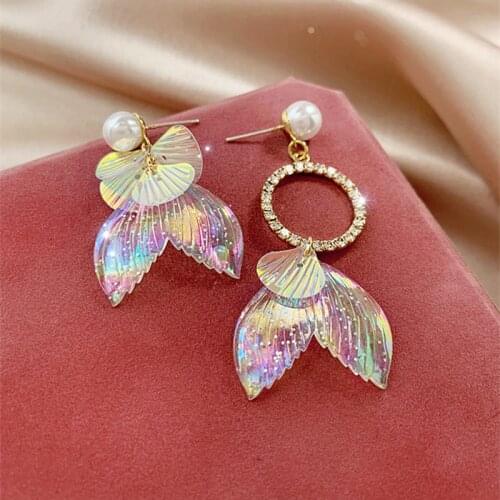 Sea Jewelry Acrylic Shell Fishtail Asymmetric Drop Earrings For Women Rhinestone Circle New Holiday Jewelry Boucle doreille