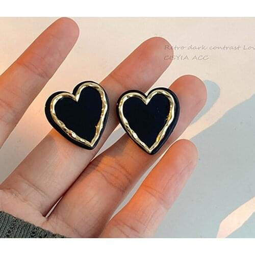 2022 New Fashion Ladys Chic Metal Earrings Black Heart Stud Earrings For Women