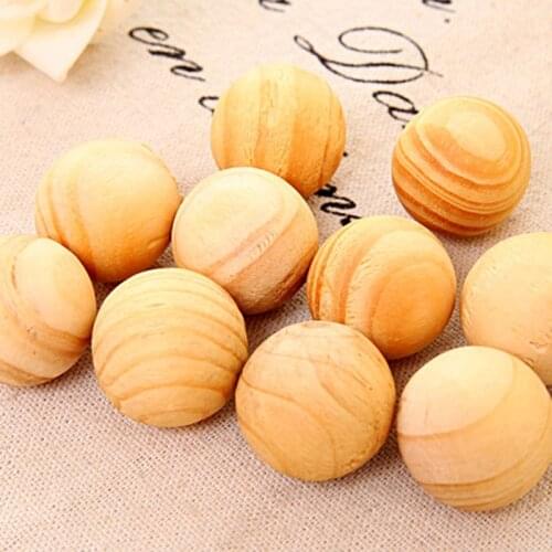 5pcs/bag Wardrobe Pest Control Wooden Mothballs Moth Repellent Prevent Mildew Moisture Proof Deworming Fragrant Wood Ball