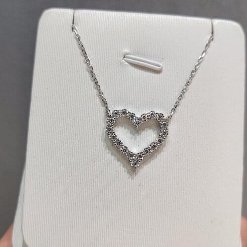 Inbeaut New Arrival 925 Silver Forever Love Pass Diamond Test 0.3-2ct Excellent Cut Moissanite Heart Pendant Necklace for Women