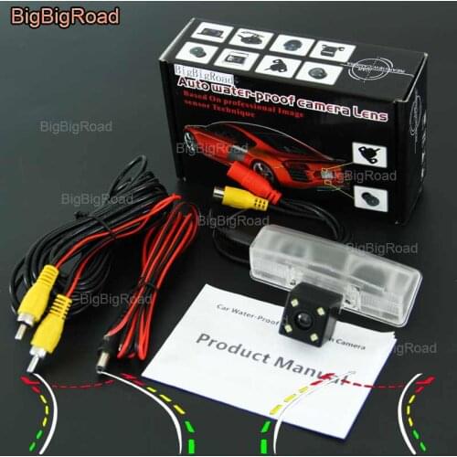 BigBigRoad Car Intelligent Track Rear View Camera For lexus ct200h Toyota prius RAV4 RAV 4 / Venza / Altezza / Aristo / Celsior