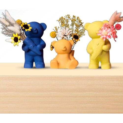 Creative cute bear ornaments light luxury fashion home accessories