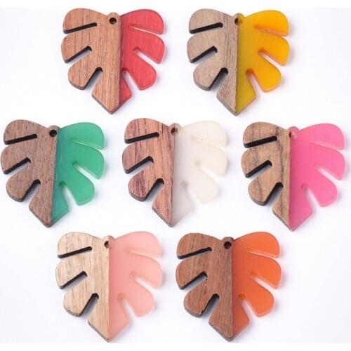 50pcs Monstera Leaf Shape Charms Handcrafted Vintage Natural Wood with Resin Pendant Design for Bracelet Earrings Jewelry Making