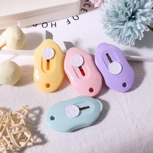5pcs/lot Utility Knife Candy Color Mini Small Wallpaper Knife Express Parcel Opener Letter Office Paper Knife Stationery