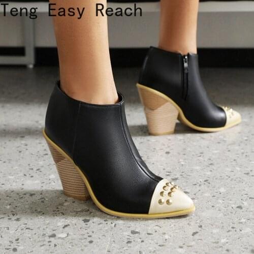 2022 Women Ankle Boots Women Pu Leather Wedges High Heels Western Boots Pointed Toe Zipper Fashion Autumn Winter Womens Shoes