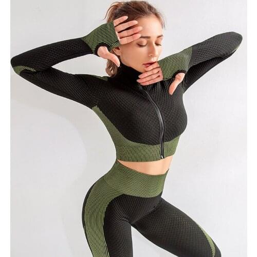Seamless Long Sleeve Yoga Top Women Sports Fitness Gym Crop Top Workout Shirts With Thumb Hole Running Jerseys Autumn Sportswear